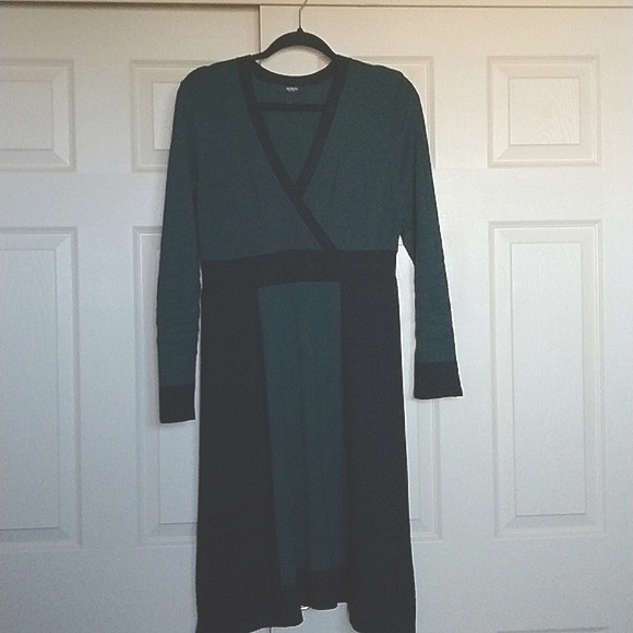 Alfani color block knit dress - Picture 7 of 8